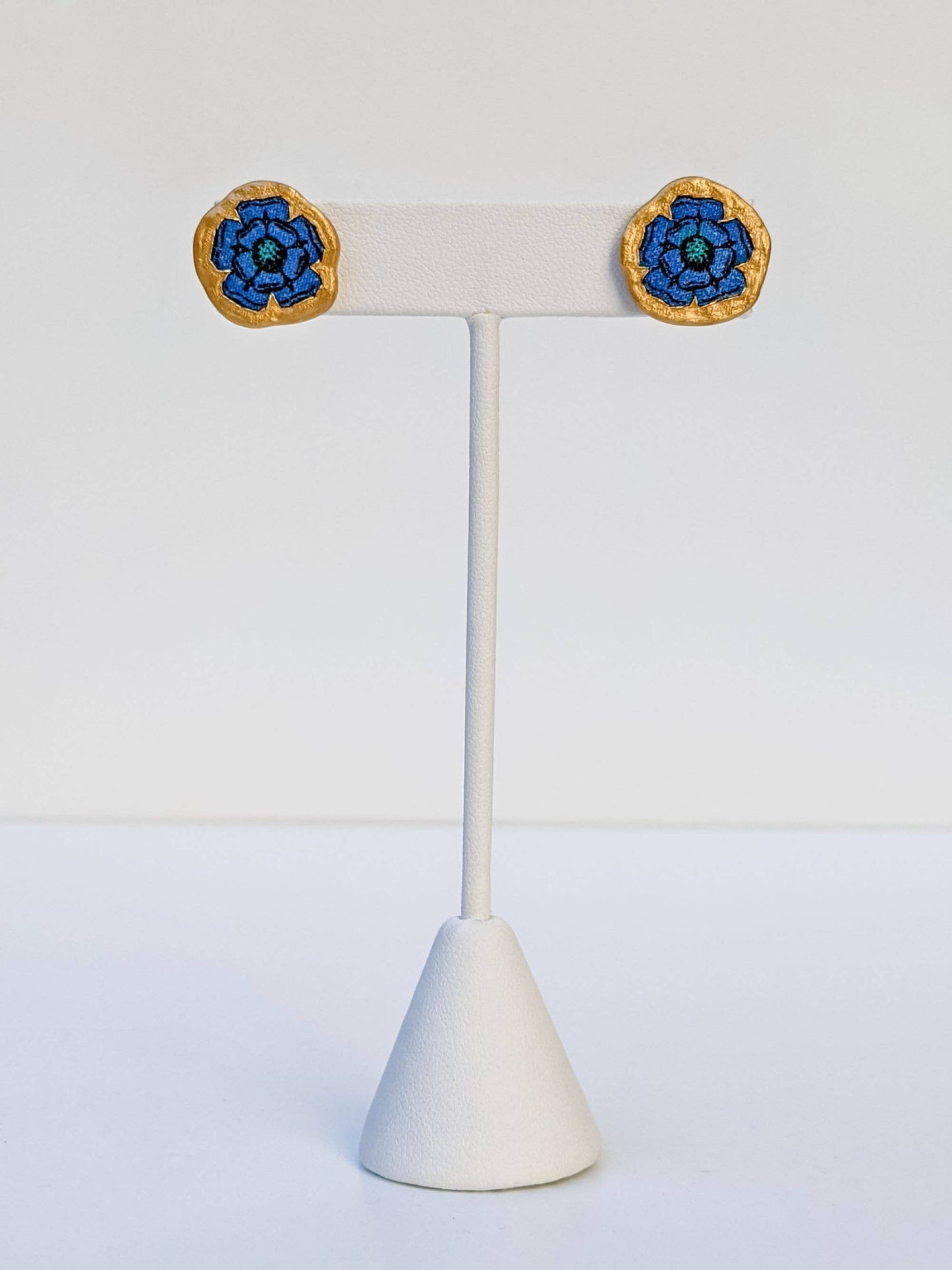 Aurora Stud Earring