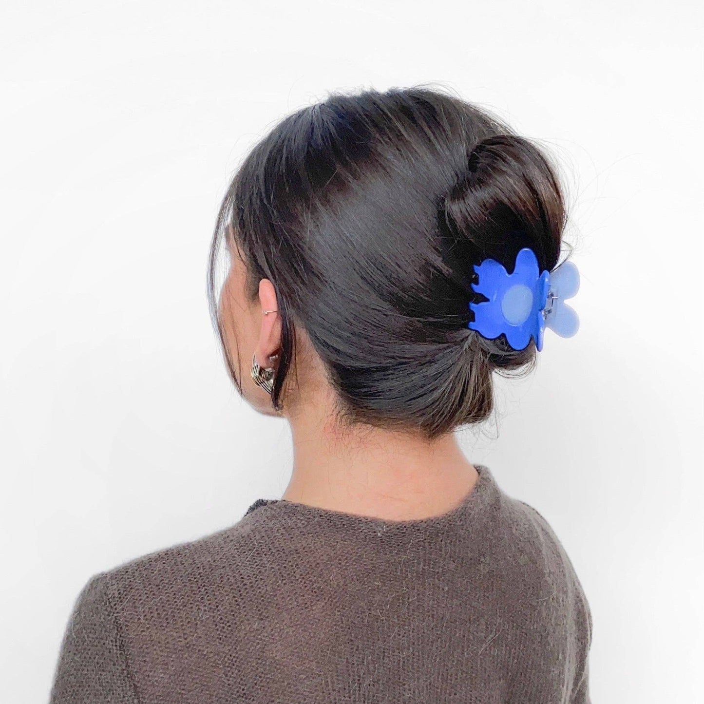 Flower Claw in Periwinkle + Blue